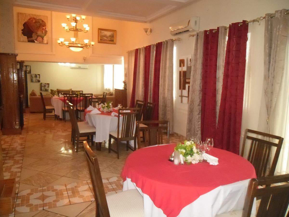 Hotel Vivi Palace Matadi Екстер'єр фото