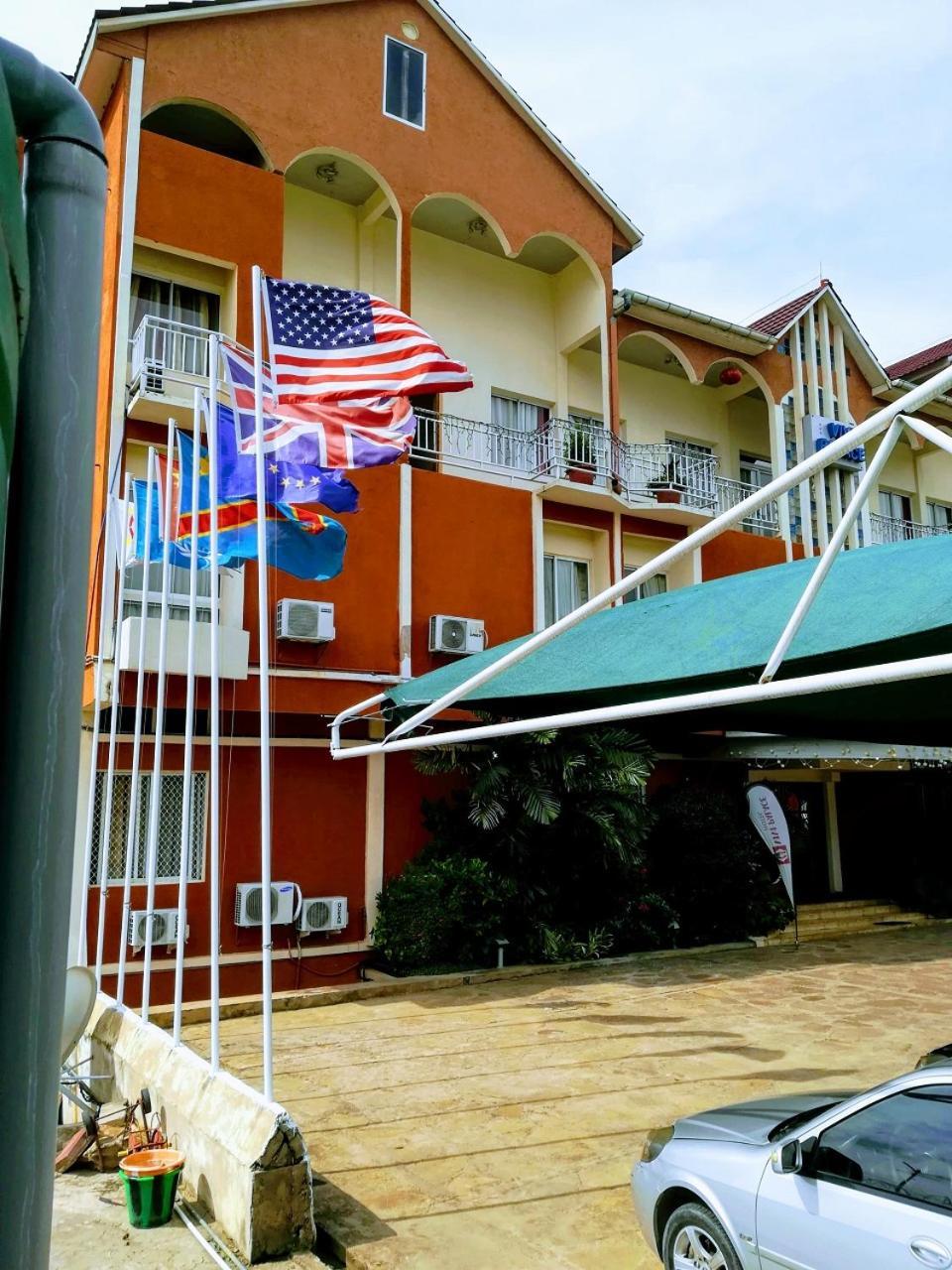 Hotel Vivi Palace Matadi Екстер'єр фото